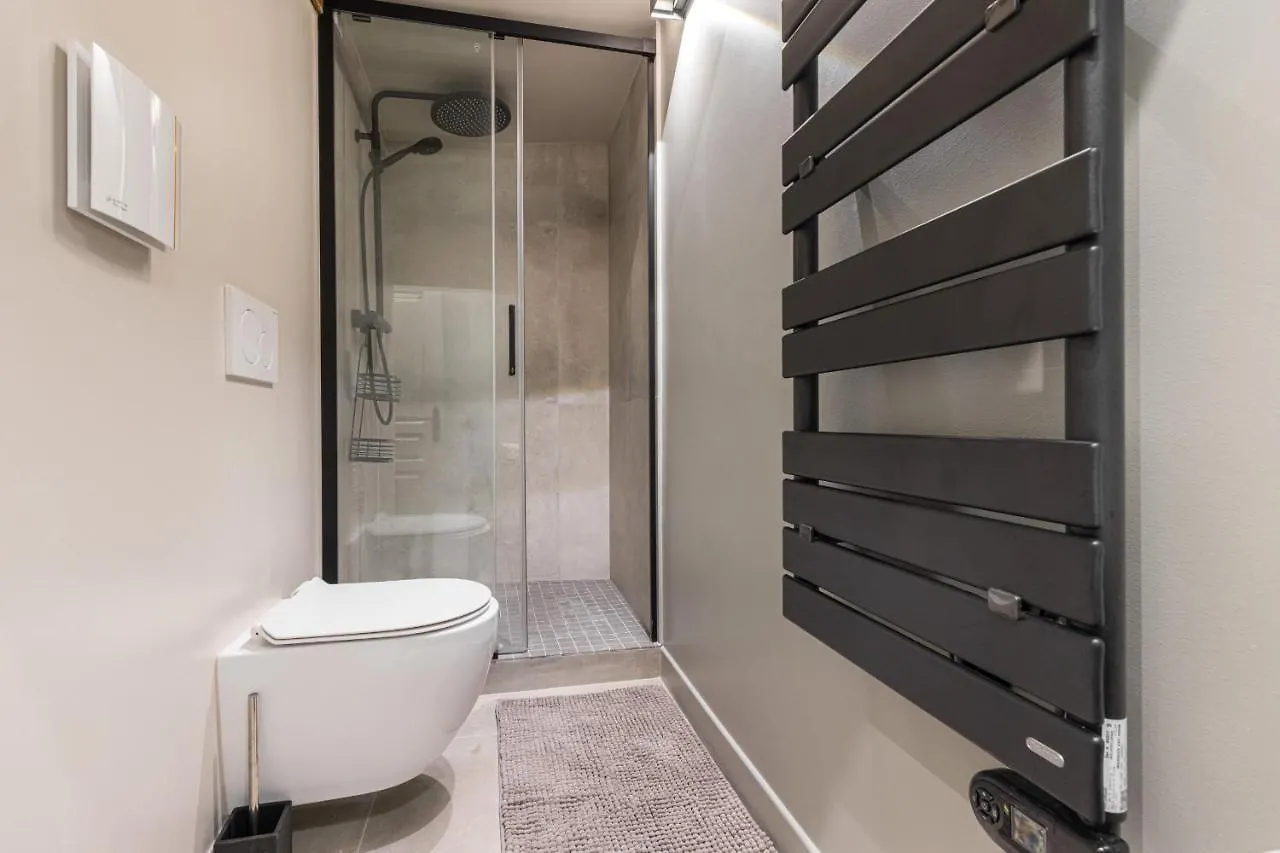 Charming 2 Bdr Old Town Daire Nice Fransa