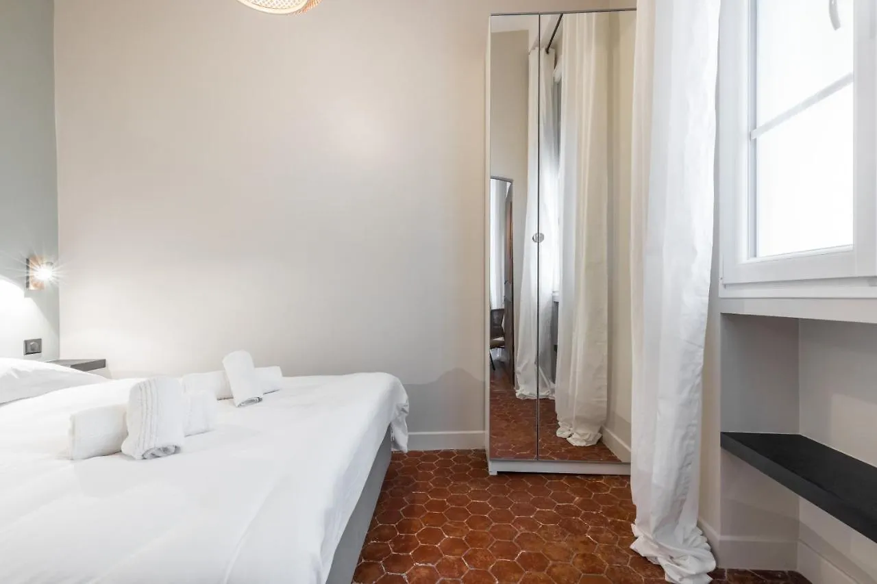 Charming 2 Bdr Old Town Appartement Nice 0*,  Frankrijk